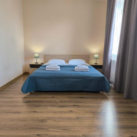Apartments Domovik Parkaniya, 2A Mukaçeve Dış mekan fotoğraf