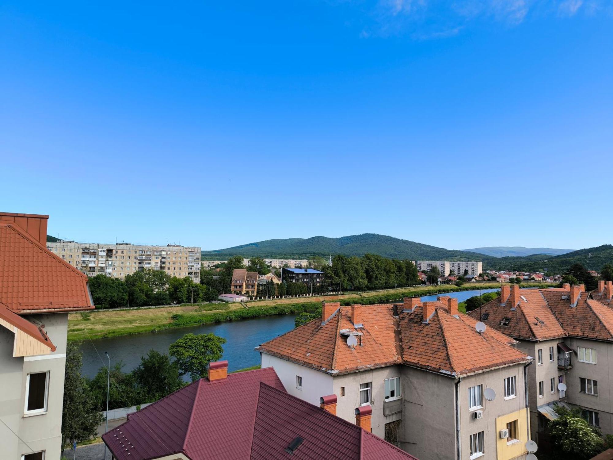 Apartments Domovik Parkaniya, 2A Mukaçeve Dış mekan fotoğraf