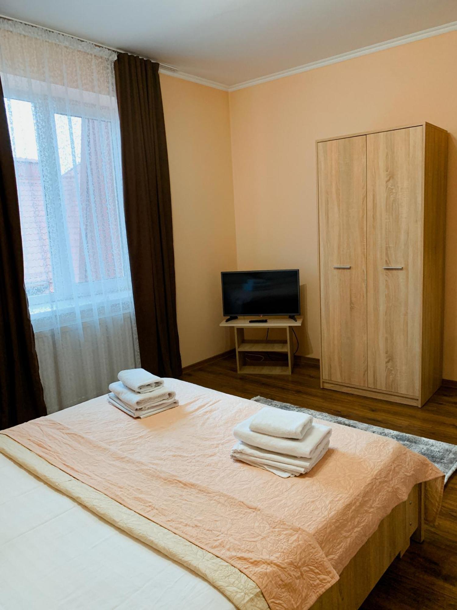 Apartments Domovik Parkaniya, 2A Mukaçeve Dış mekan fotoğraf